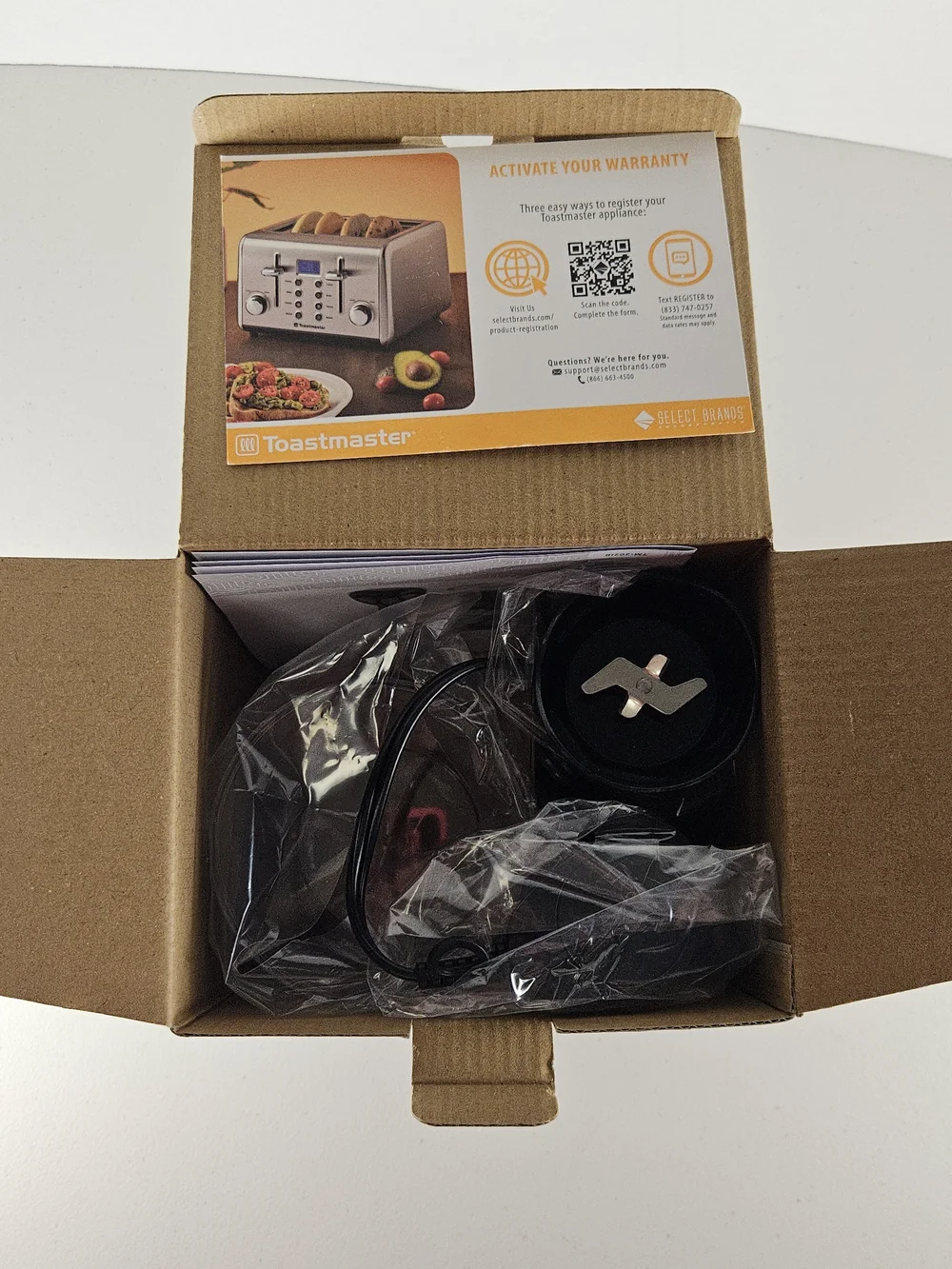 Toastmaster Immersion Blender New in box 25oz Blending Cup. Black. Shakes & More